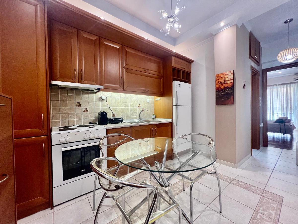 Elegant Downtown Retreat Lejlighed Kalamata Eksteriør billede